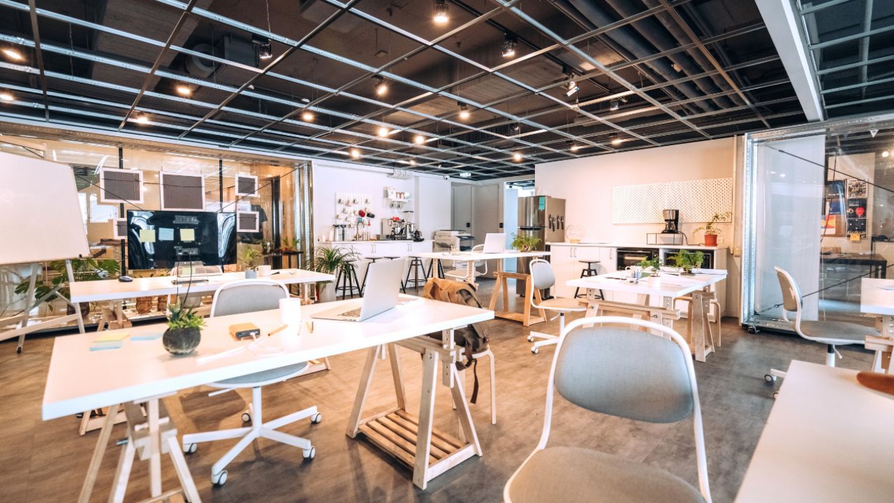 Coworking w Silver Office Center: Nowoczesne rozwiązanie dla freelancerów i start-upów we Wrocławiu