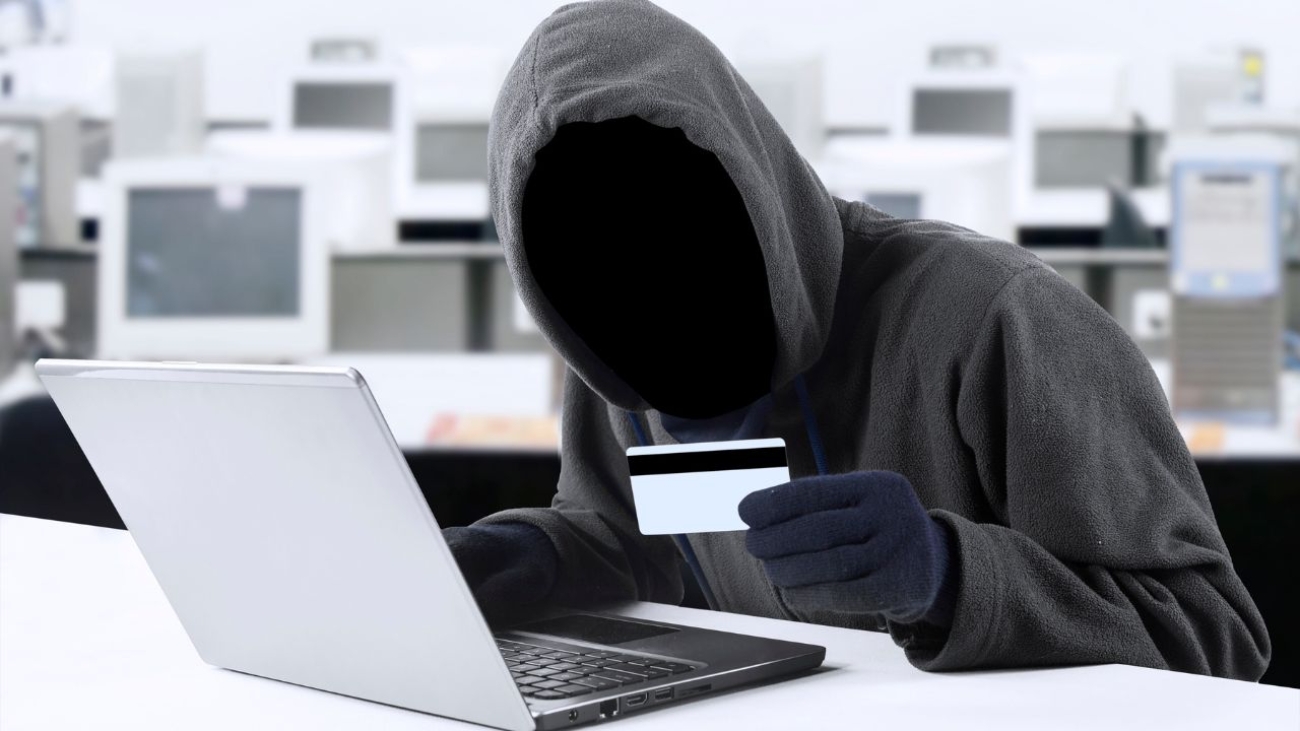 Jak zapobiec kradzieży pieniędzy z konta: Niezbędnik bezpiecznego bankowości online