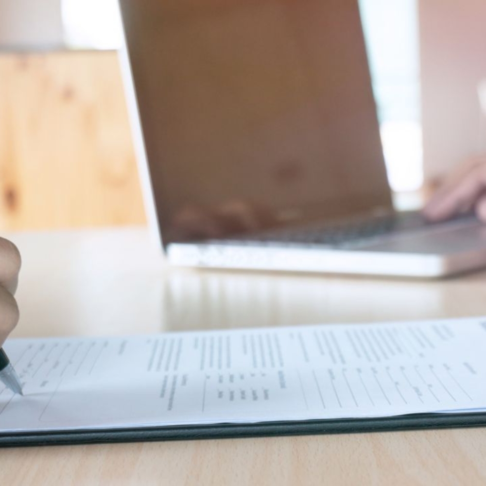 Jak wybrać optymalną formę prawna dla swojego nowego biznesu: poradnictwo i wskazówki