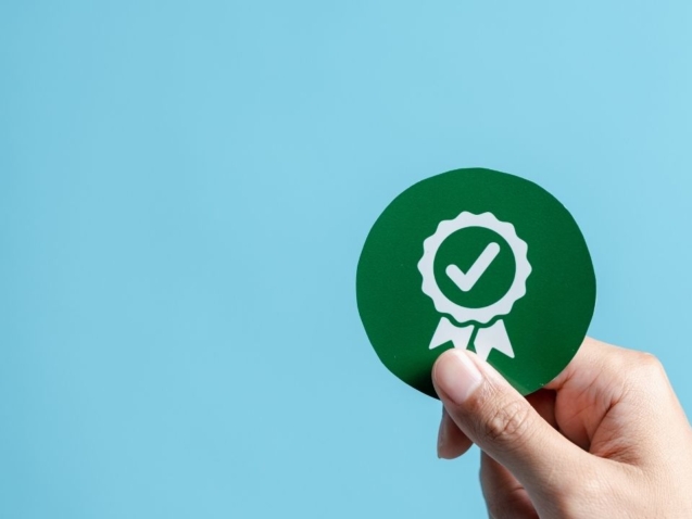 Jak przebiega proces certyfikacji wyrobu elektrycznego — krok po kroku w Predom