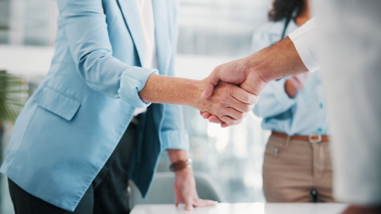 Jak znaleźć najlepszą firmę do outsourcingu IT w Warszawie?