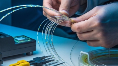 Jak dobrać kabel światłowodowy do inwestycji