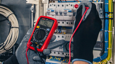 Pomiary elektryczne Wrocław – kiedy są wymagane i kto je wykonuje?